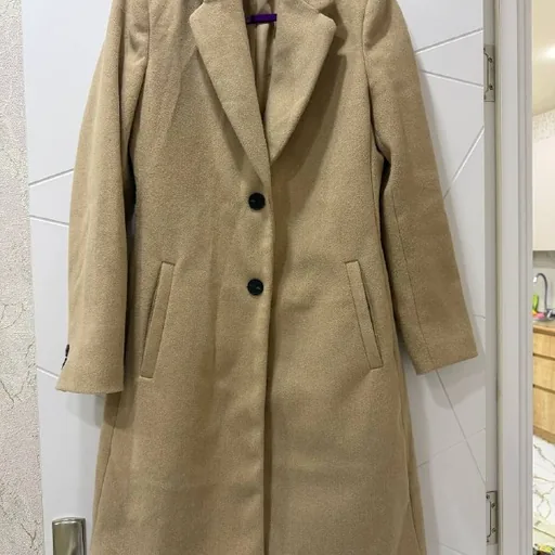 Бежевое пальто ZARA