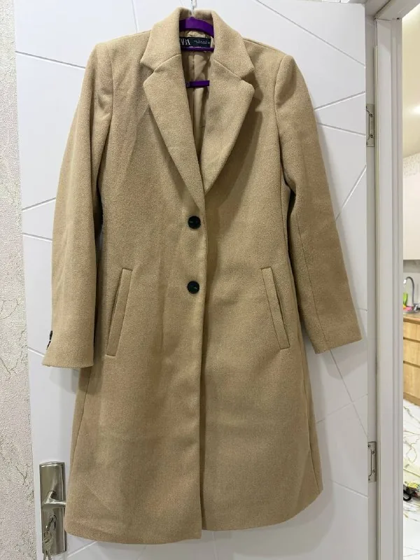 Бежевое пальто ZARA 1