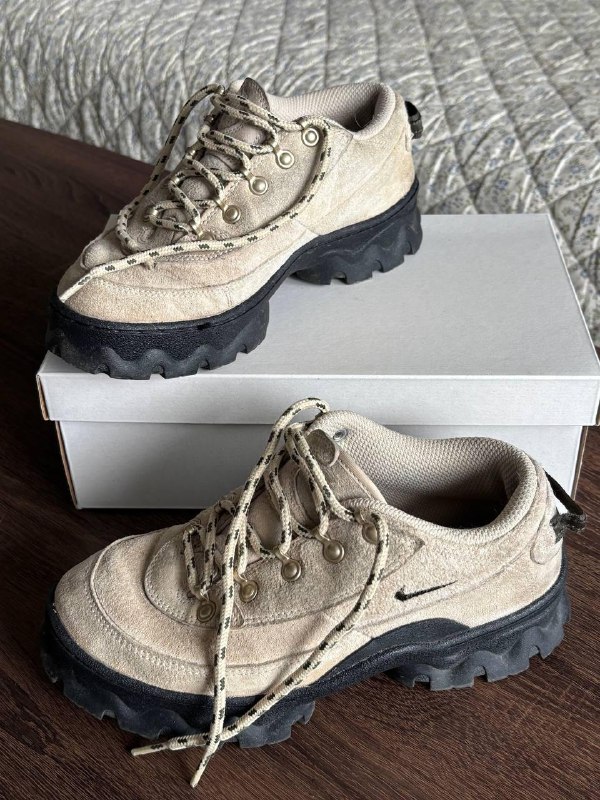 Кроссовки Nike Lahar Low 37,5 женские 2
