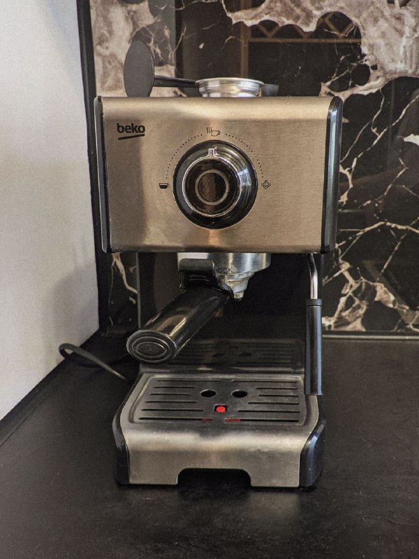 Кофемашина Beko CEP5152B