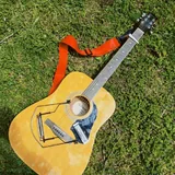 Гитара Silvertone, ремешок 1