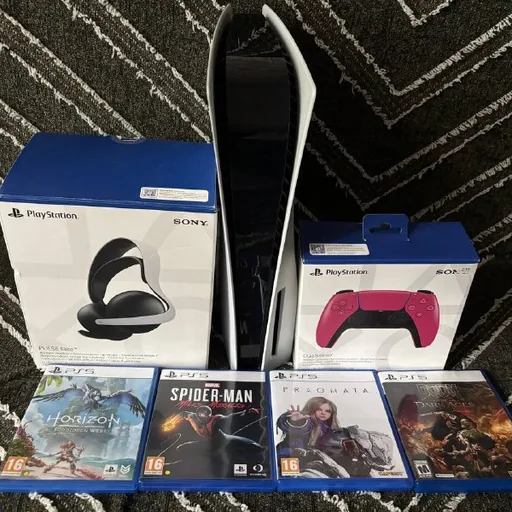 PS5, наушники Sony Pulse 3D, геймпад, диски