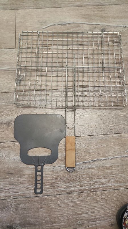 Циновка, аквашузы, набор шампуров, решётка для мангала 9