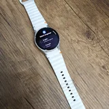 Apple Watch Series 9, Samsung Galaxy Watch 7 4
