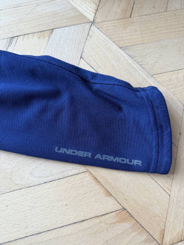 Спортивная кофта Under Armour размер S–M 7