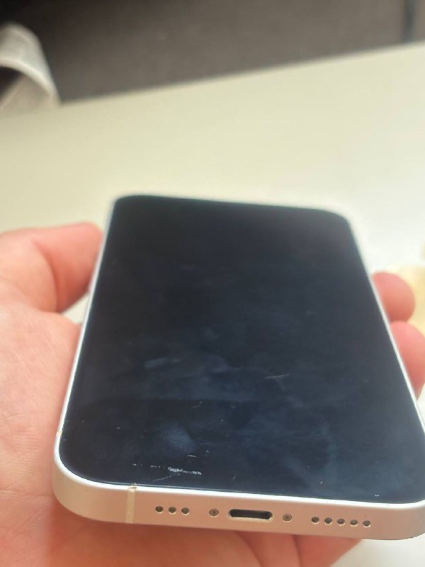 iPhone 13 256 ГБ белый 3