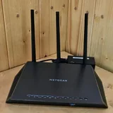Netgear ACL 1900 роутер 1