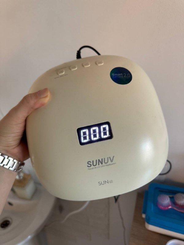 Лампа для маникюра Sunuv 4s
