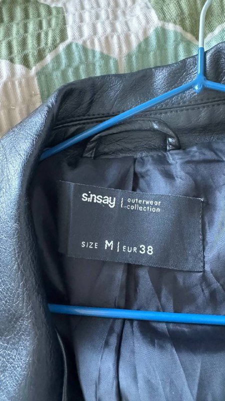 Женская кожаная куртка 3