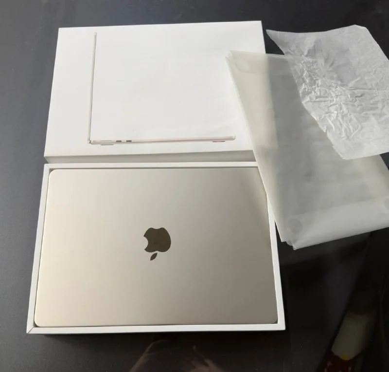 MacBook Air 13 M4 16 ГБ 256 ГБ 1