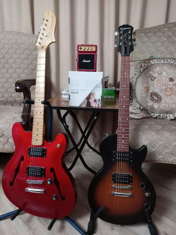 Squier affinity starcaster, Epiphone Les Paul special II