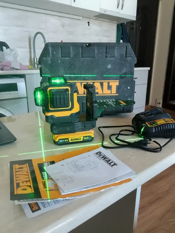 Лазерный нивелир DeWALT