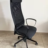 Монитор, колонки, кронштейн, стол, стул, MIDI-клавиатура, телевизор, саундбар, Xbox, робот-пылесос 2