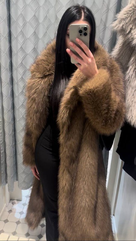 Шуба Stradivarius