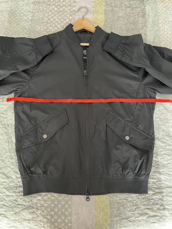 Бомбер чёрный Pull&bear размер M 4