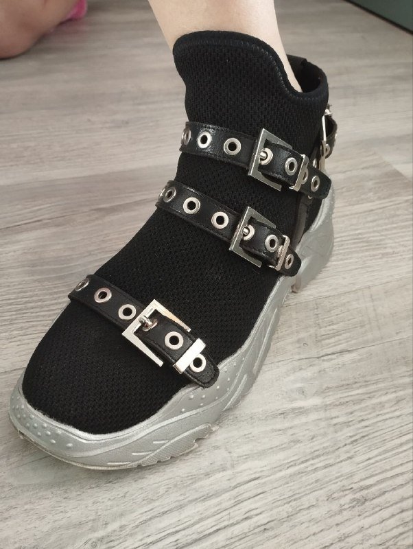 Женские кроссовки размер 37