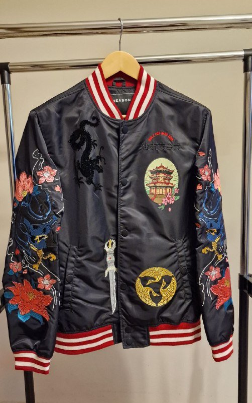 Куртка-бомбер The Reason Katana с вышивкой
