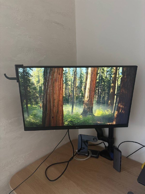 Монитор LG, кронштейн для монитора