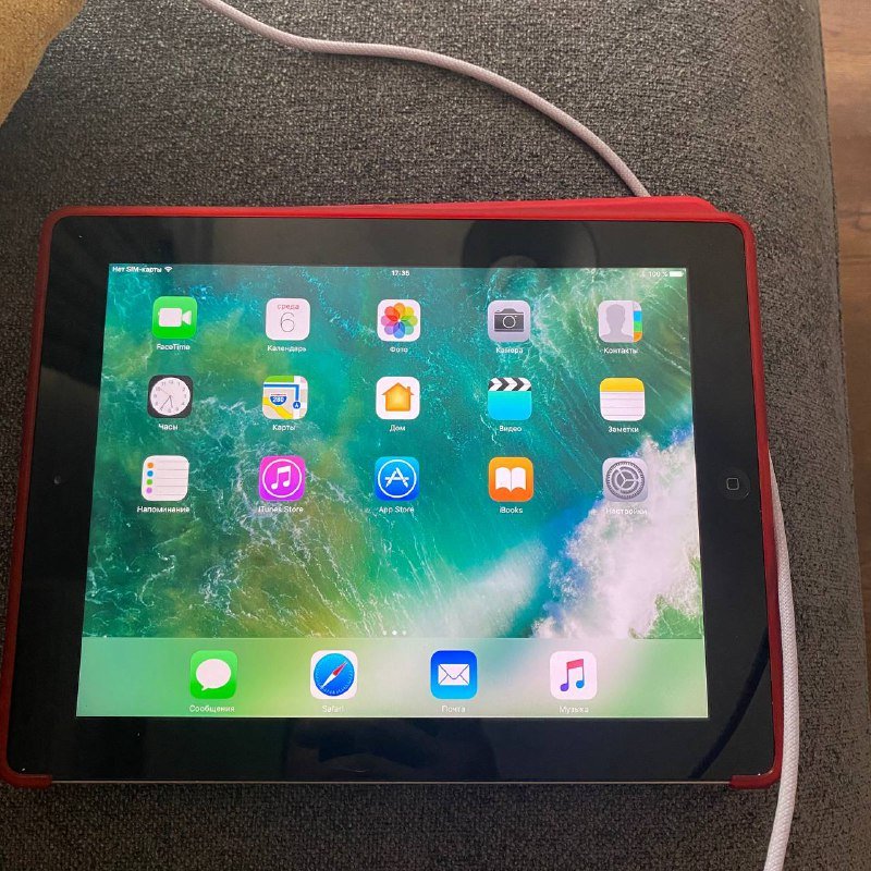 Apple iPad 4 64gb, адаптер, кабель, чехол