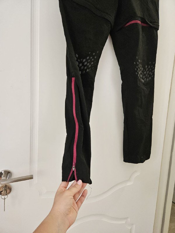 Черные легкие хайкинговые штаны Quechua, размер S 2