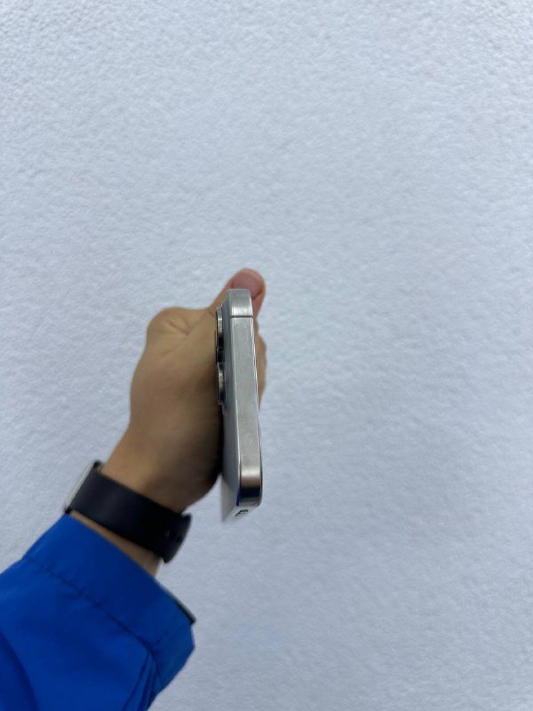 iPhone 16 Pro Max 256GB 5