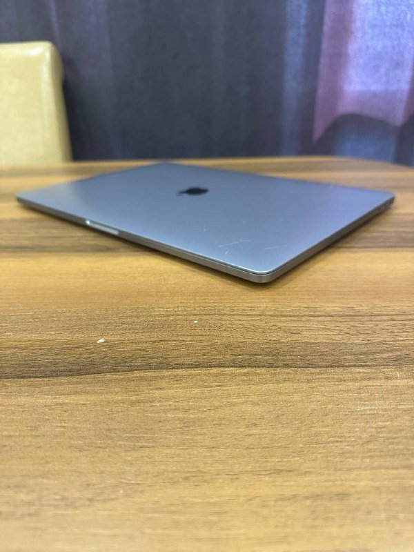 MacBook Pro 15 2018 Core i9 32GB 1TB RX 560X 3