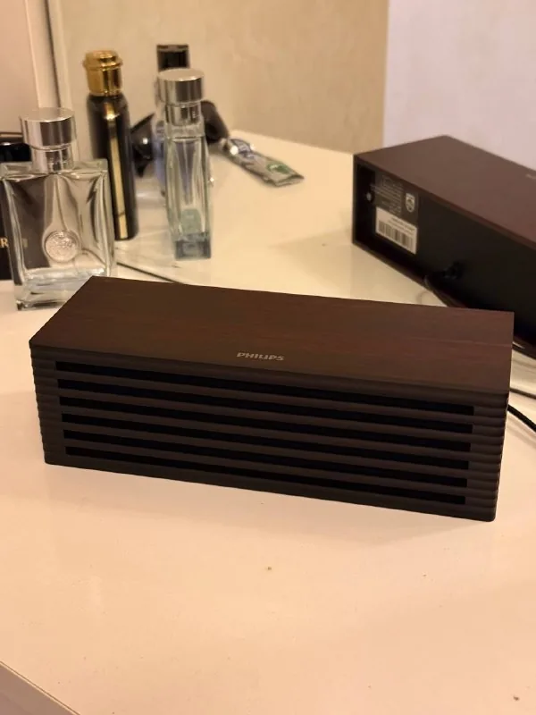 Bluetooth-колонка Philips під дерево 1