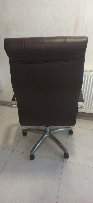 Стол и кресло из модуса б/у 4