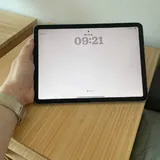 iPad Air 5th M1 64GB, Pencil 2, used case 1