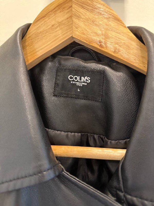 Кожанка Colin’s, юбка Benetton, зеленое платье M 3