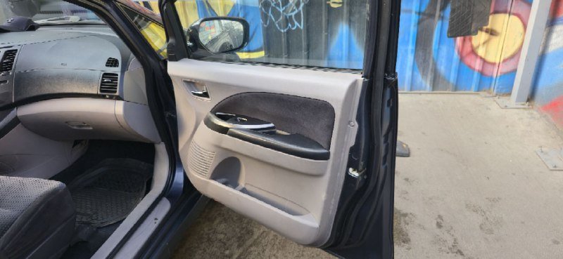 Mitsubishi Grandis 2.0 diesel 2005 механика 8