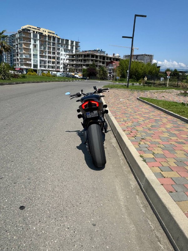 Ducati Streetfighter V4S 2022 3