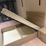 Кровать с тумбами, стол со стульями, зеркало 6
