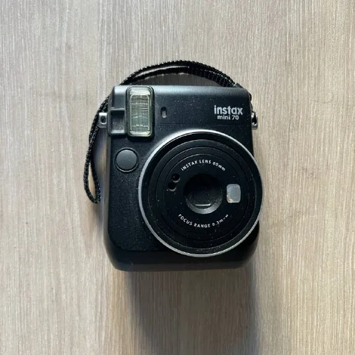 Камера Instax Mini 70