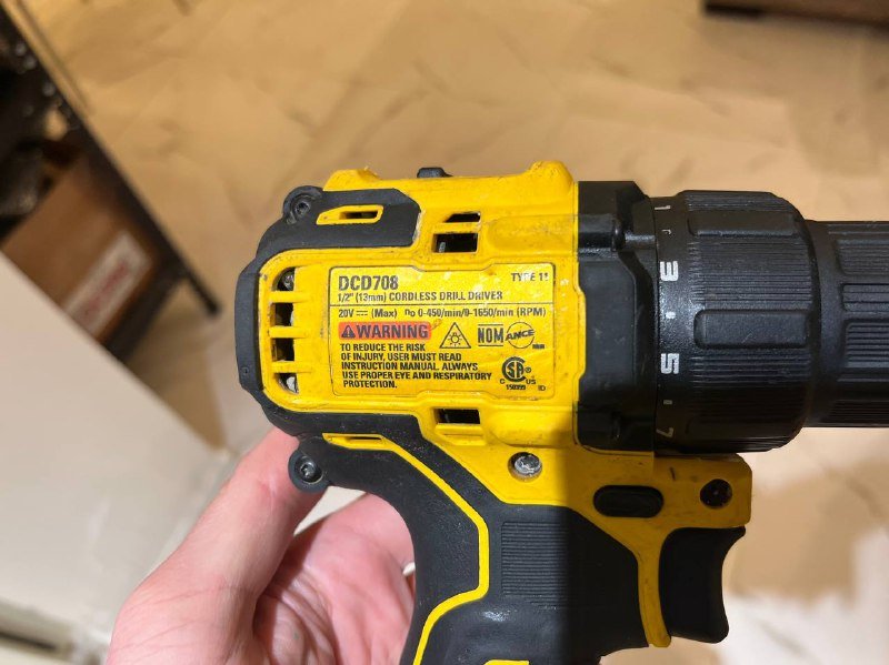 Шуруповерт DeWalt DCD708 с аккумулятором 5 А/ч 3