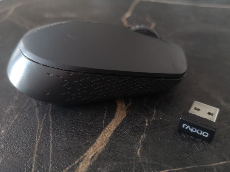 Металлический кардхолдер, USB кабели, мышь, флешки, кардридер 4