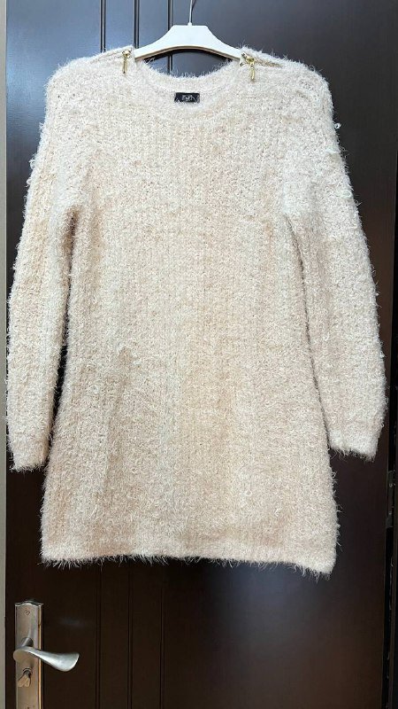 Серебряное платье, Плед Harry Potter, Леопардовая кофта, Хлопковая юбка, Цветочное платье, Яркое платье, Зимний пуховик, Пушистый свитер, Вязаное платье, Хлопковый свитер 8