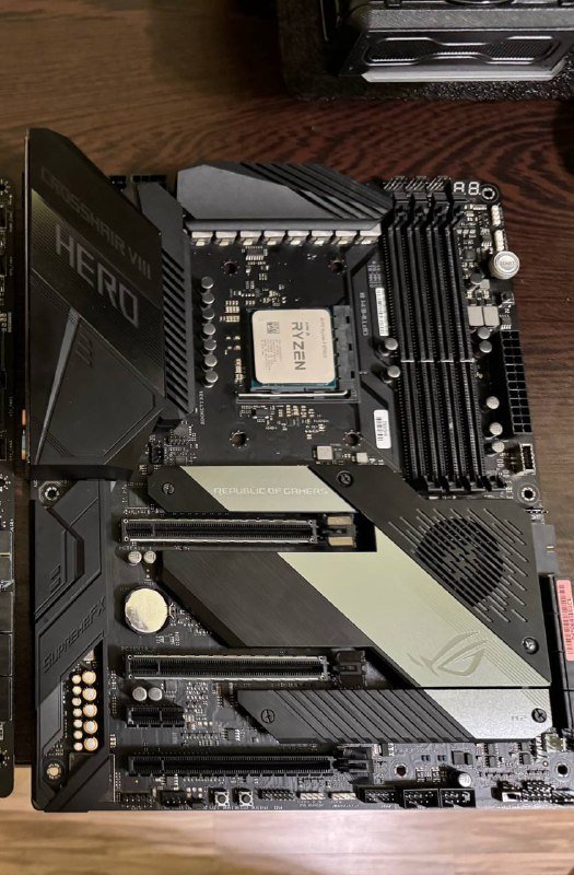 Материнская плата Republic of Gamers ASUS
