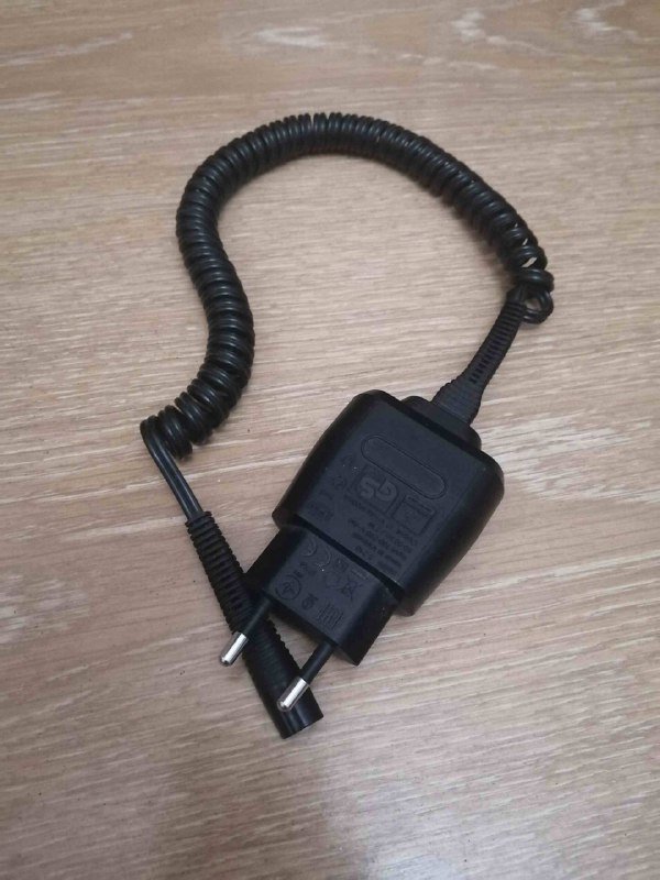 Зарядное устройство для бритвы Braun