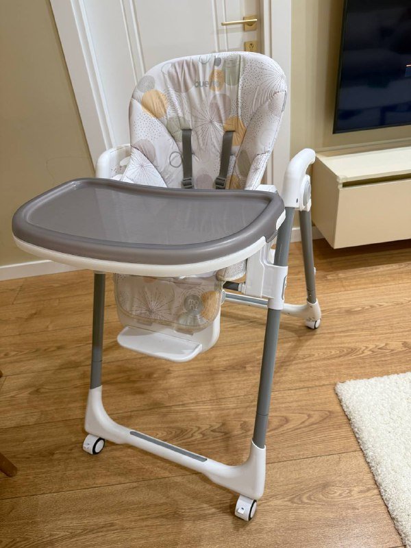 Детский стульчик для кормления