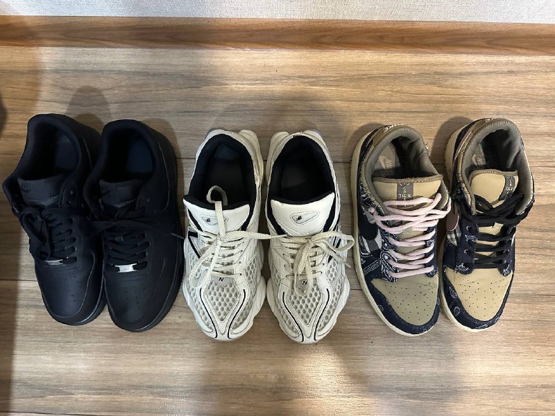 NIKE AIR FORCE 1, NEW BALANCE, NIKE CACTUS JACK 2