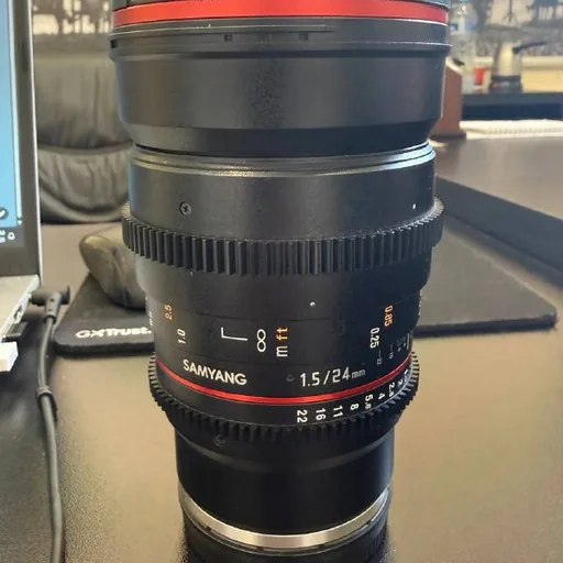 Кинообъектив Samyang 24mm T1.5 VDSLR для Sony