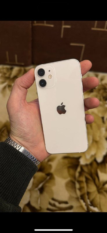 iPhone 12 mini, Samsung Galaxy A10s, Samsung Galaxy J2 Core, AirPods 3, Зарядный кейс, Левый наушник