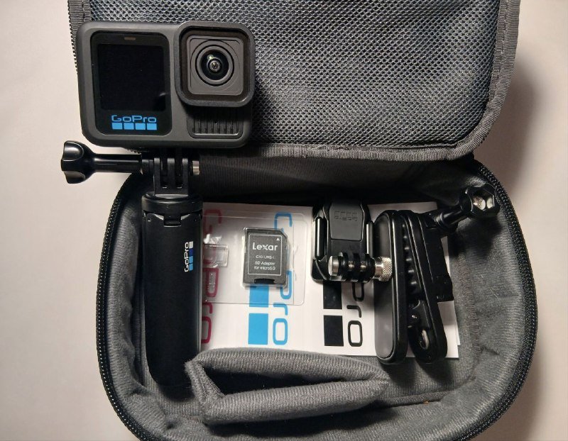 GoPro 13 Hero Black, клипсы, крепление, штатив, кейс, карта 64GB 6