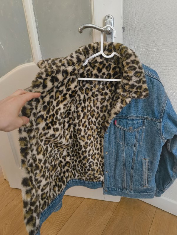 Куртка джинсовая с подкладкой под леопарда Levis женская М 2