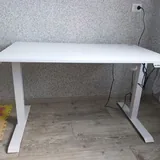 Стол E-TABLE UNIVERSAL с регулировкой высоты 1