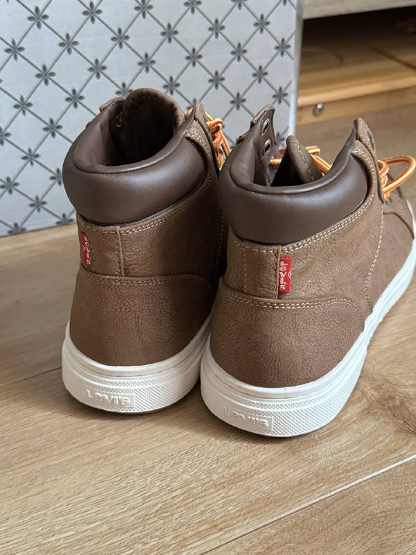 Ботиночки Levi’s 41 размер на осень 2