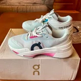 Tennis shoes 1