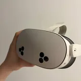 Oculus Quest 3S VR headset 3