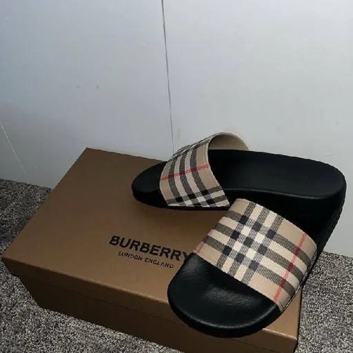 Burberry slides